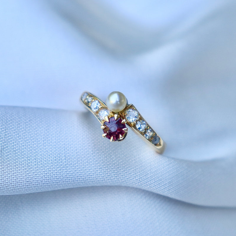 18ct Yellow Gold Antique Ruby, Pearl and Old Cut Diamond Moi et Toi Ring