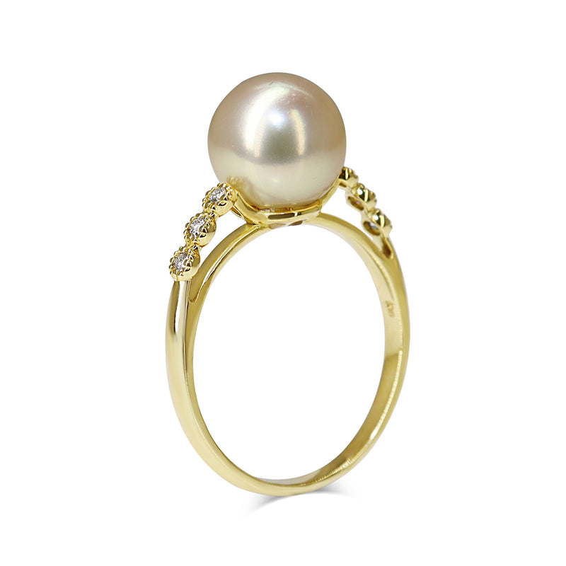 18ct Yellow Gold Akoya 9mm Pearl and Diamond Ring