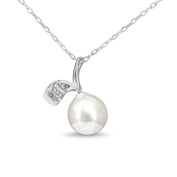 Platinum 9mm Akoya Pearl and Diamond 'Apple and Leaf' Style Necklace