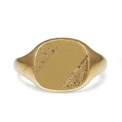 9ct Yellow Gold Cushion Shaped Engraved Vintage Ring