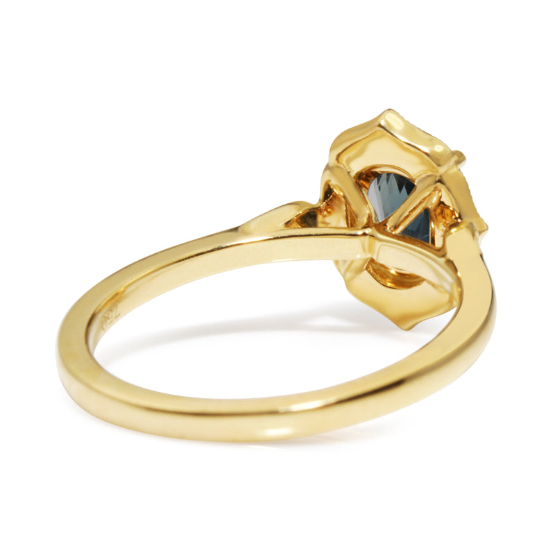 18ct Yellow Gold Vintage Style Sapphire and Diamond Halo Ring