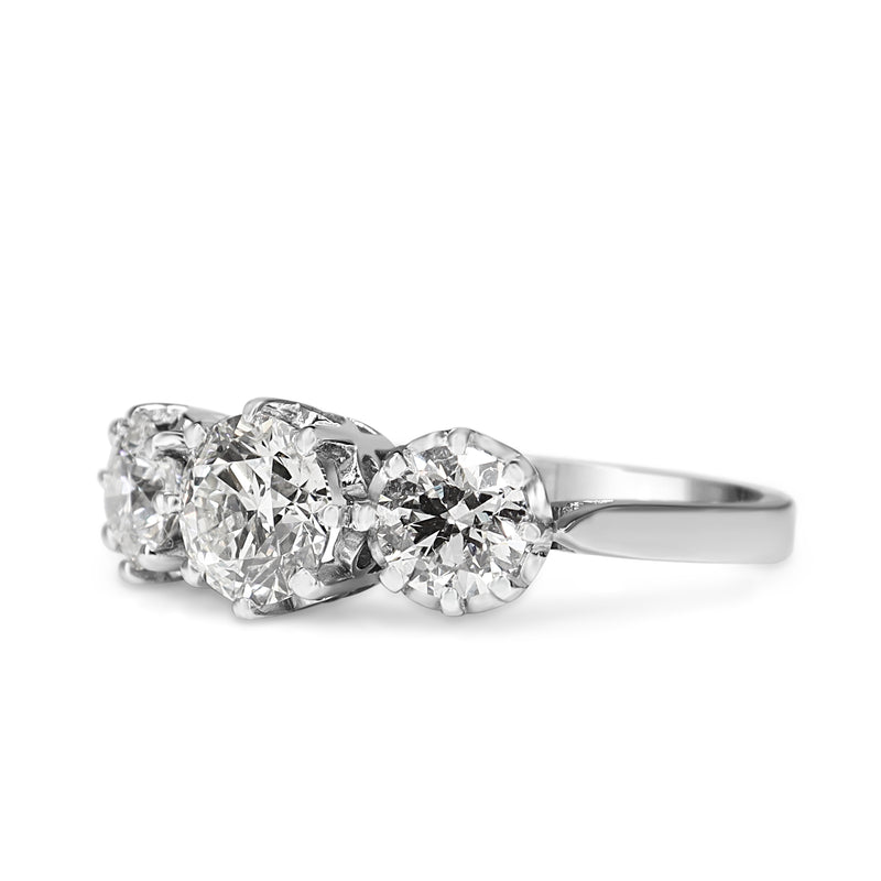 18ct White Gold Victorian Style 3 Stone Diamond Ring