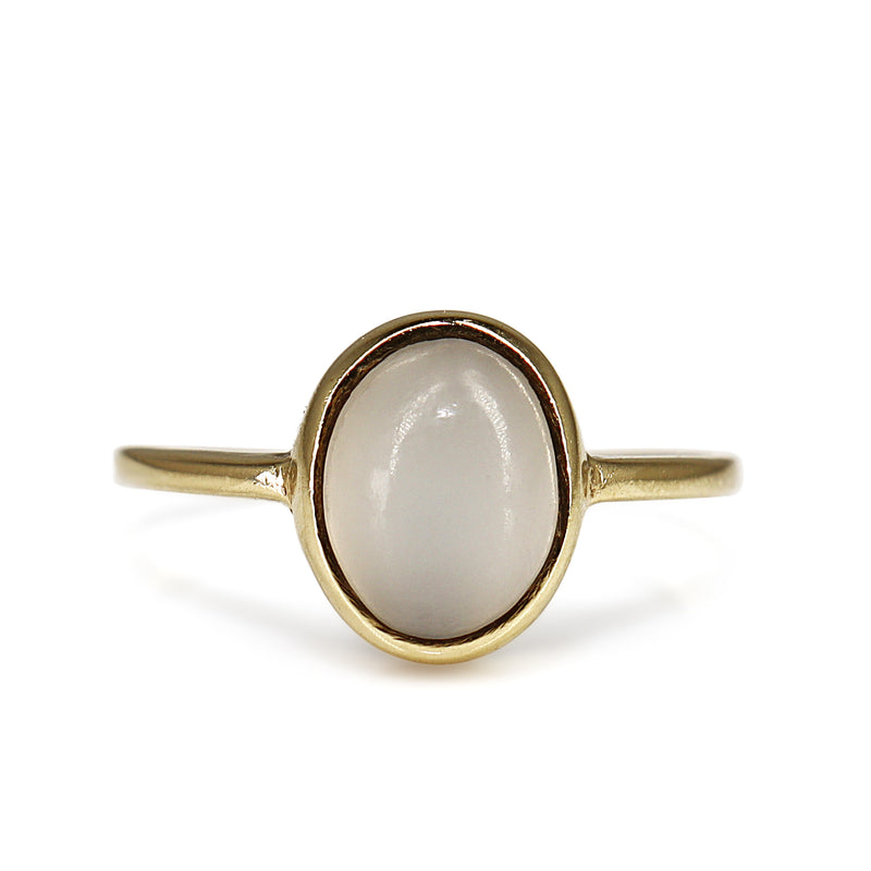 9ct Yellow Gold Vintage Moonstone Ring