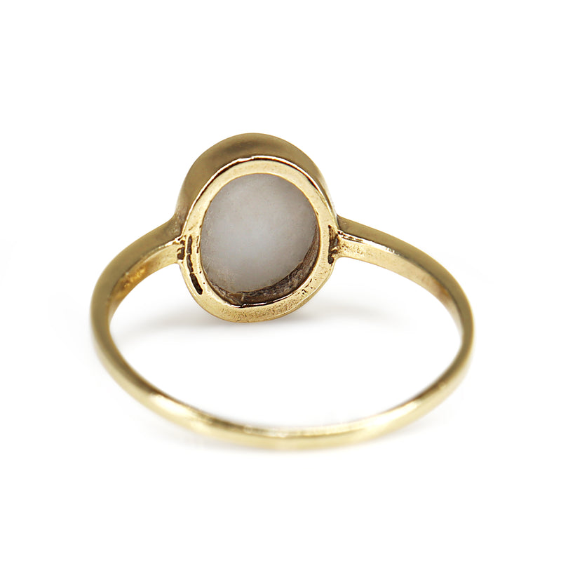 9ct Yellow Gold Vintage Moonstone Ring