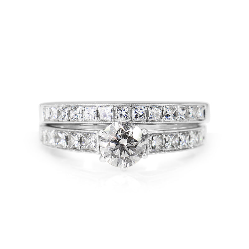 18ct White Gold Brilliant and Princess Cut Solitaire Diamond Ring