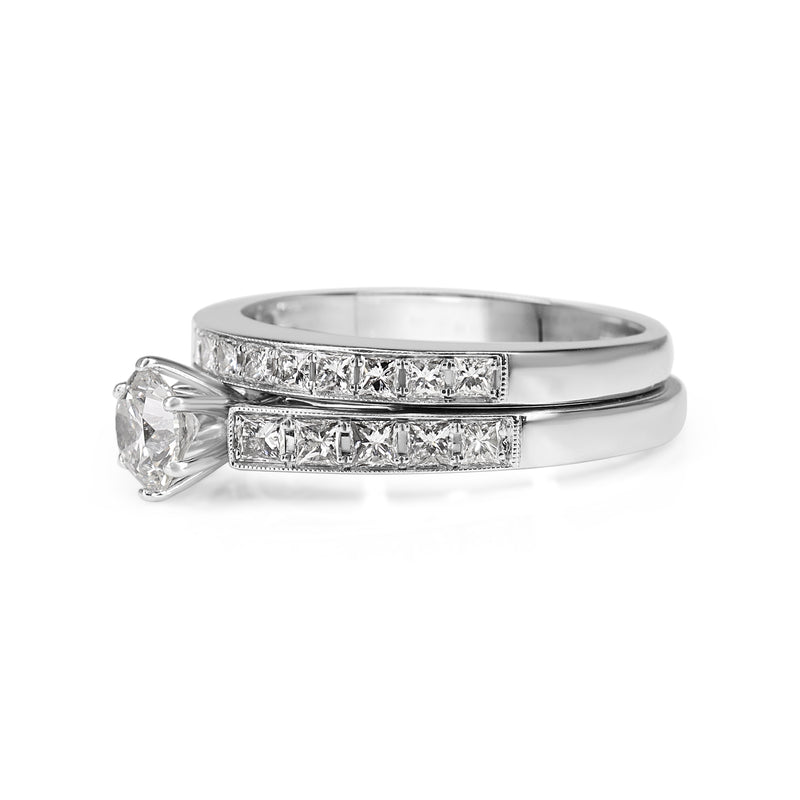 18ct White Gold Brilliant and Princess Cut Solitaire Diamond Ring