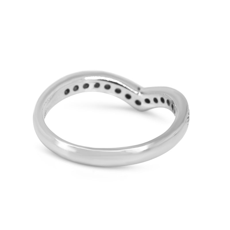 18ct White Gold Diamond 'V' Shaped Band Ring