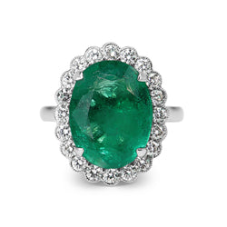 18ct White Gold Emerald and Diamond Daisy Style Ring