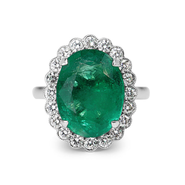 18ct White Gold Emerald and Diamond Daisy Style Ring