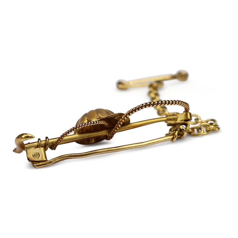 15ct Yellow Gold Antique Jockey Whip and Hat Brooch