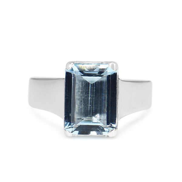 18ct and Palladium Aquamarine Solitaire Ring