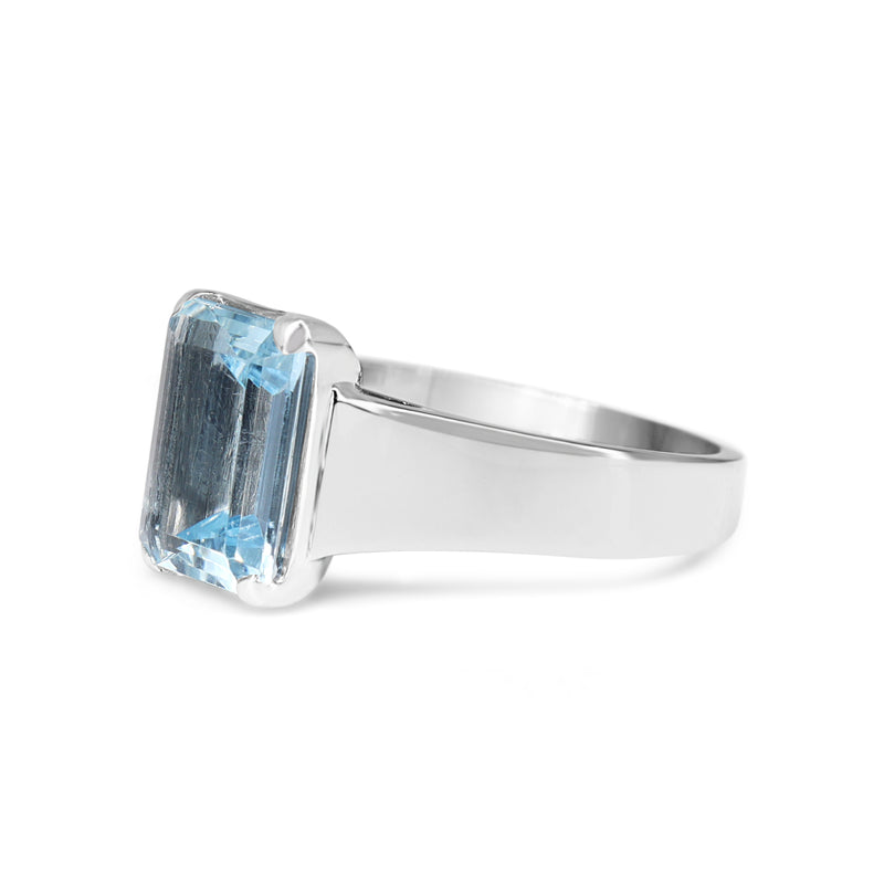 18ct and Palladium Aquamarine Solitaire Ring