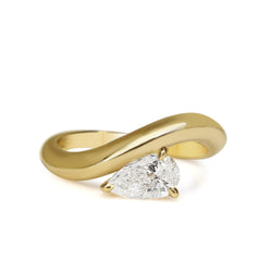 18ct Yellow Gold East West Pear Diamond Twist Diamond Ring