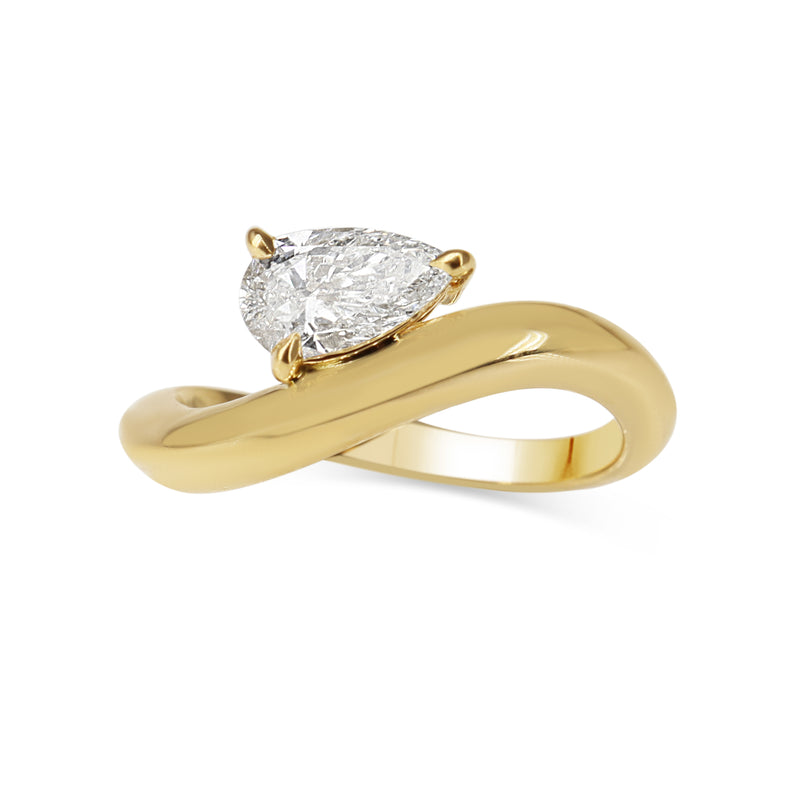 18ct Yellow Gold East West Pear Diamond Twist Diamond Ring