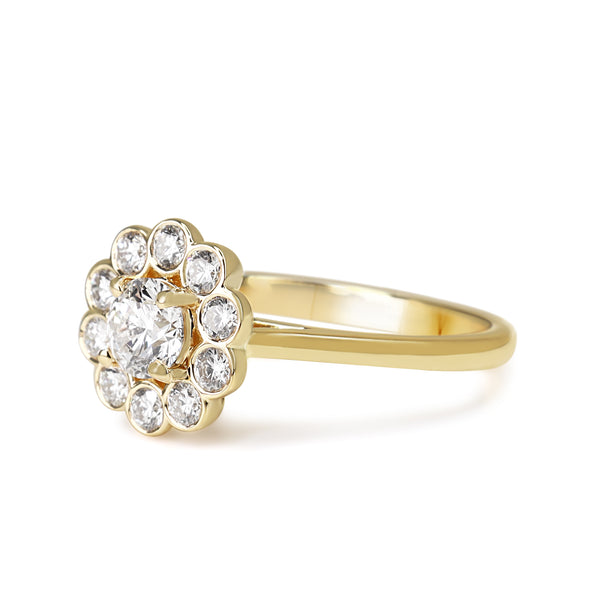 18ct Yellow Gold Diamond Daisy Style Ring